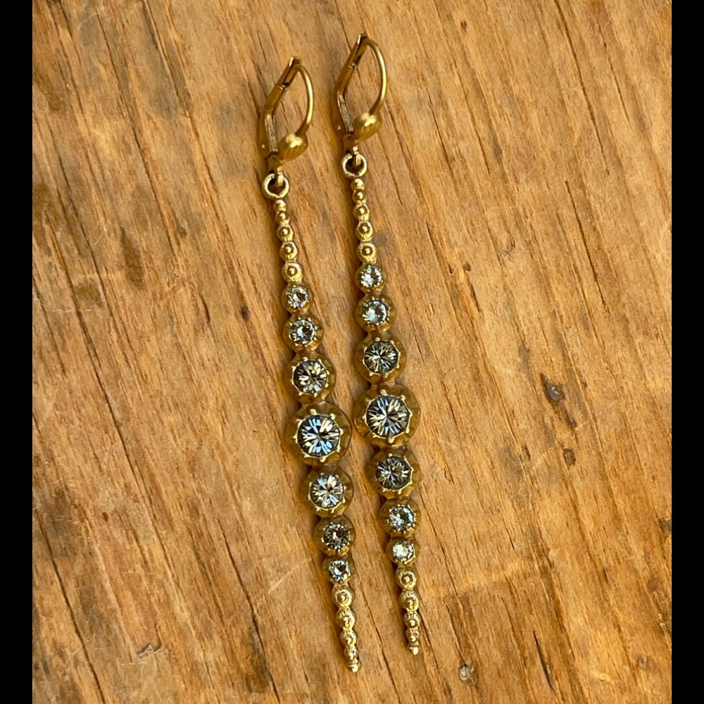 LA VIE PARISIENNE EARINGS